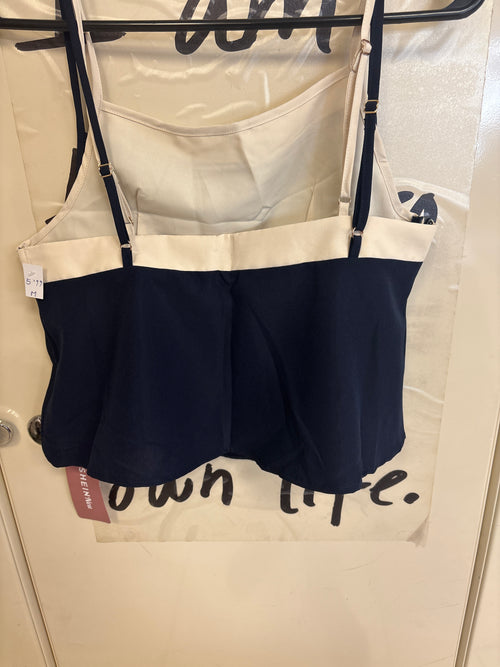 Camisole courte bleu marine — taille non indiquée
