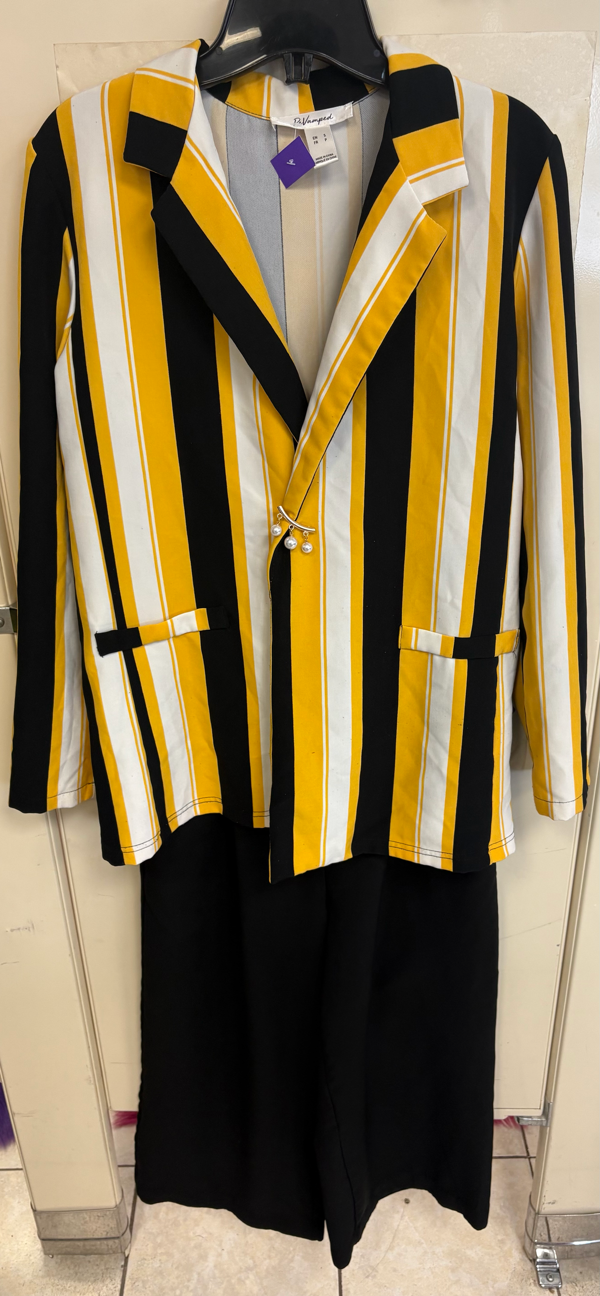 Ensemble veste rayée jaune et pantalon noir — taille S — photo 2