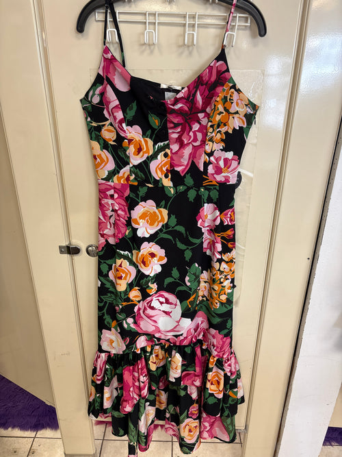 Robe fleurie à volants — taille 8
