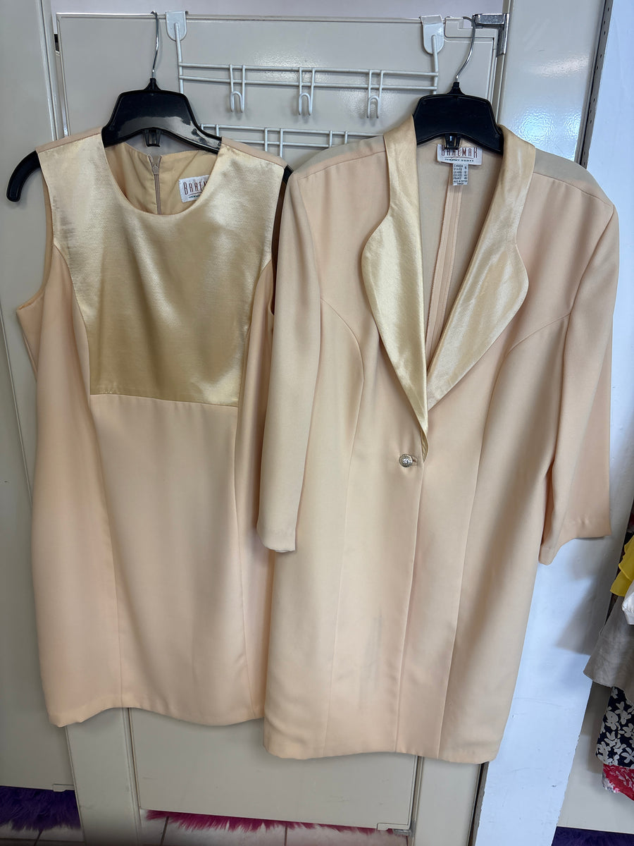 Ensemble tailleur champagne — taille 16 — photo 1