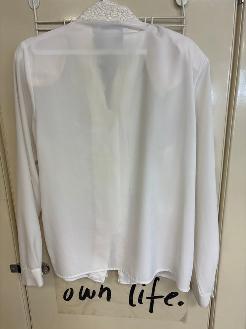Blouse blanche à dentelle — taille 8 — photo 2