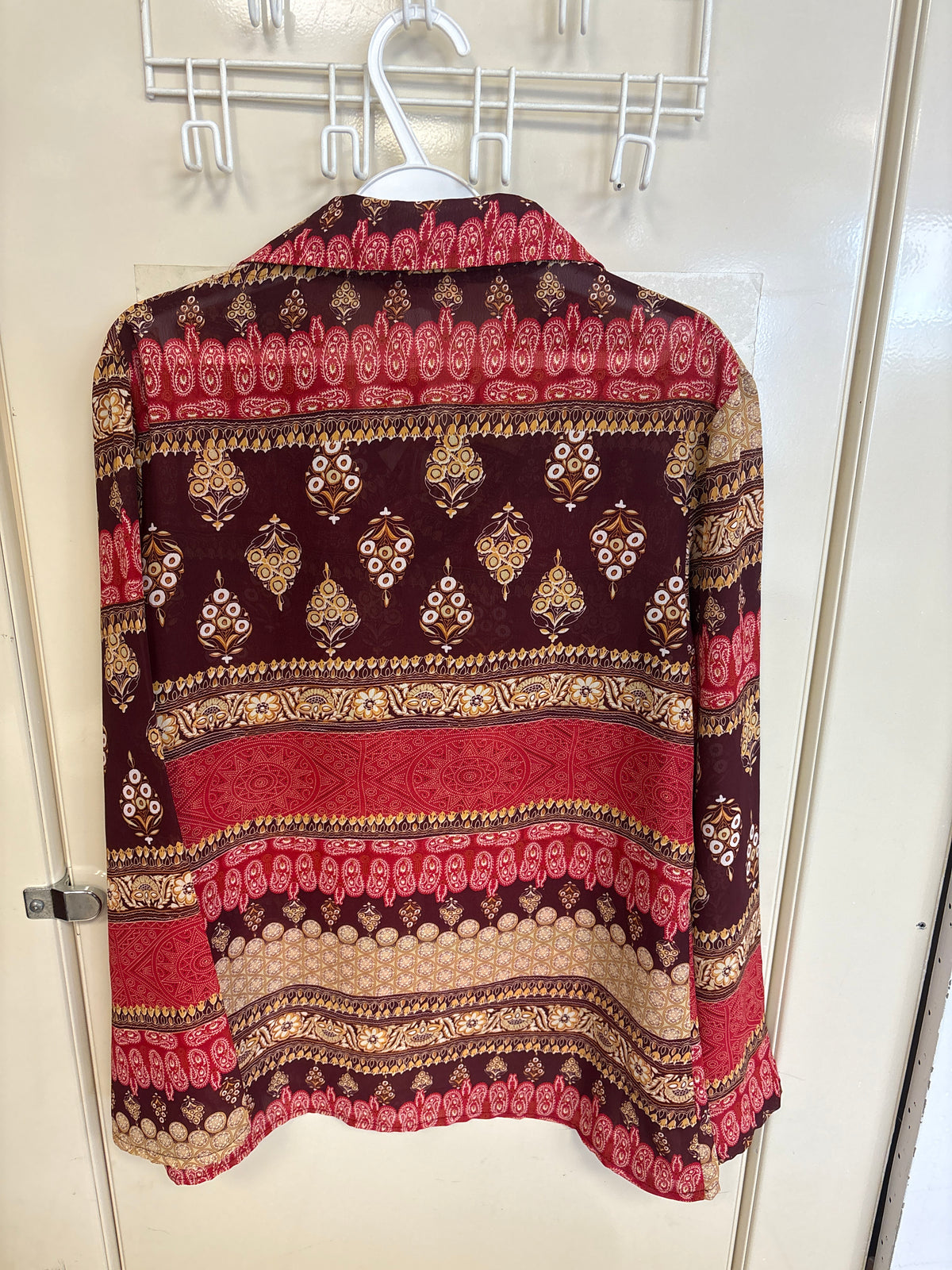 Blouse imprimée rouge et ocre — taille non indiquée — photo 2