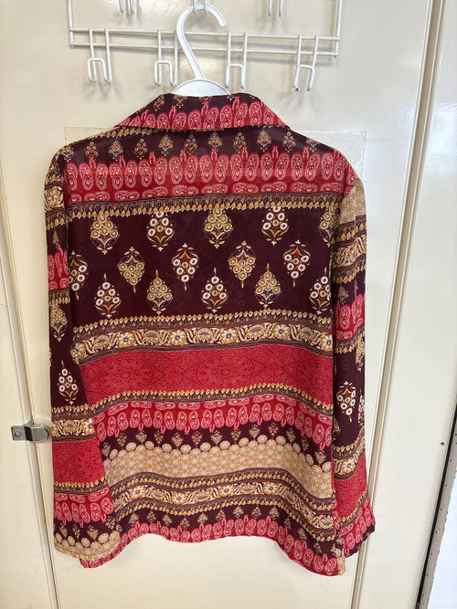 Blouse imprimée rouge et ocre — taille non indiquée — photo 2