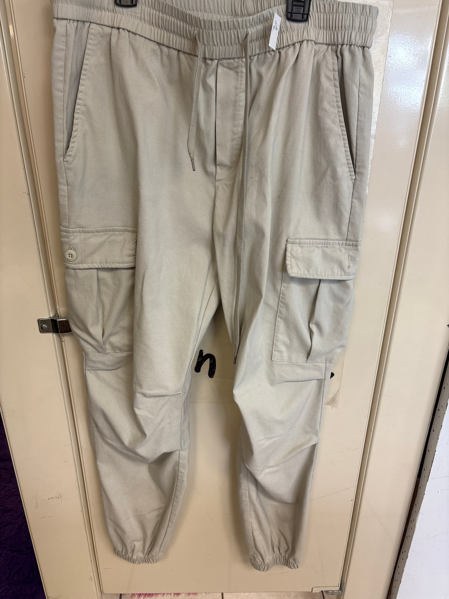 Pantalon cargo beige — taille non indiquée — photo 1